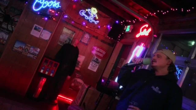 Live Sunday and Wednesday 8-12 Morrison Holiday Bar  on 22-Oct-25-20:22:24