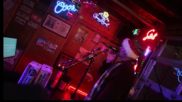 Live Sunday and Wednesday 8-12 Morrison Holiday Bar  on 24-Dec-25-21:46:19